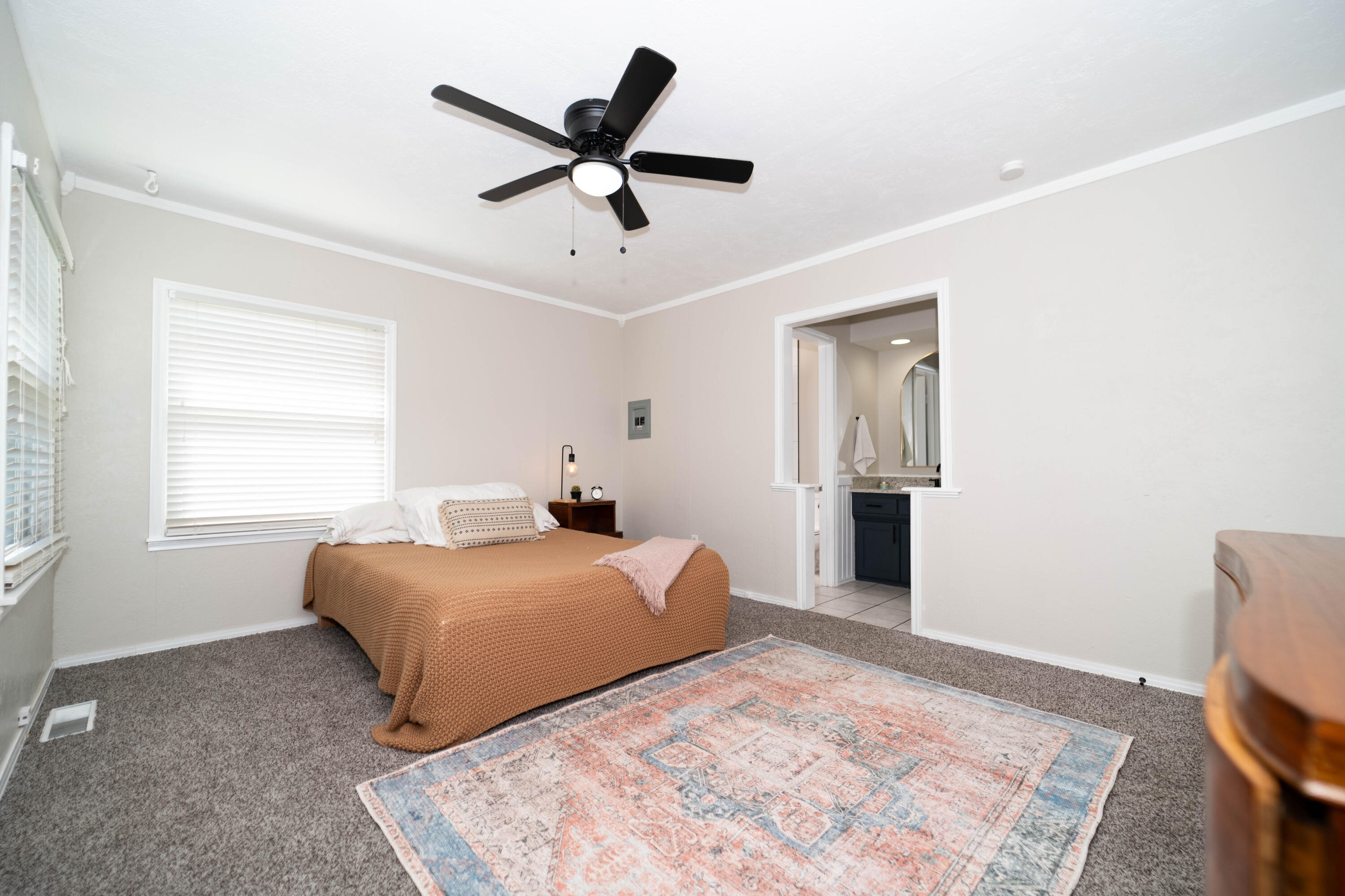 2507 28th Street Lubbock, TX 79410 - Photo 7 of 31 DSC08175