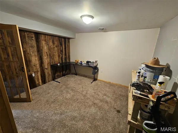 $198,500 | 1742 East Forest Lane, Owensville, MO 65066