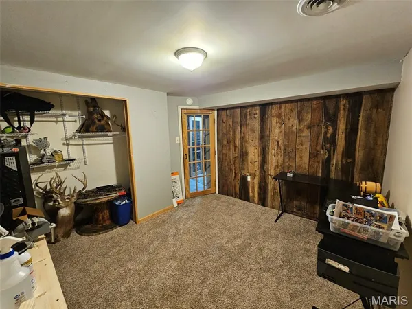 $198,500 | 1742 East Forest Lane, Owensville, MO 65066