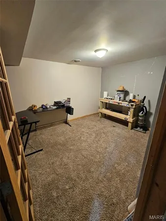 $198,500 | 1742 East Forest Lane, Owensville, MO 65066