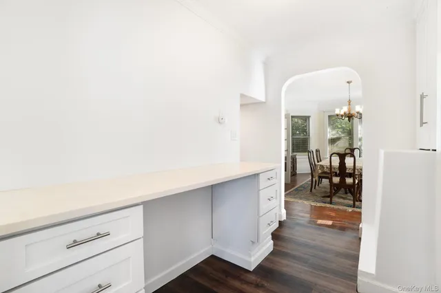 $7,500 | 134 Old Mamaroneck Road, White Plains, NY 10605