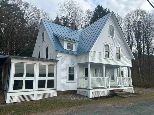$449,000 | 978 Dartmouth College Highway, Orford, NH 03777