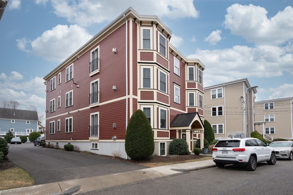 39 Coffey Street, Unit 2 Boston, MA 02122 - Photo 28 of 28