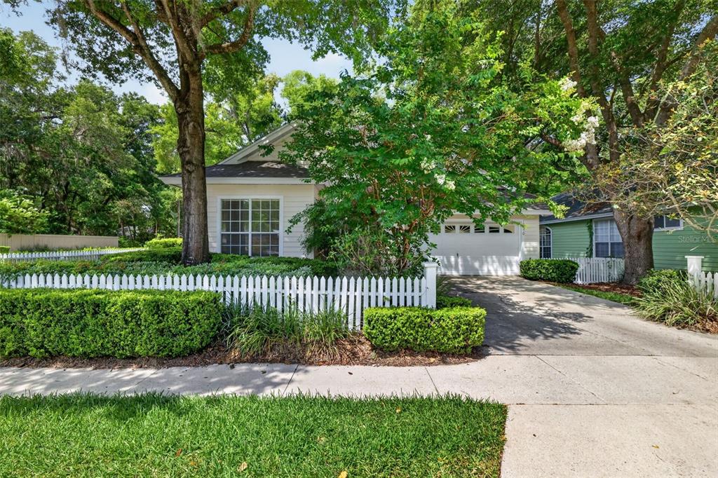 10370 Southwest 51 Lane Gainesville, FL 32608 - Photo 3 of 34