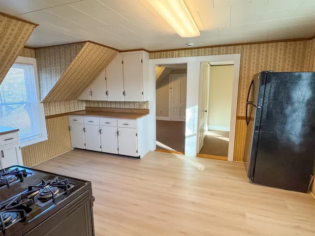 $1,700 | 334 Elm Street, Unit 2, Keene, NH 03431