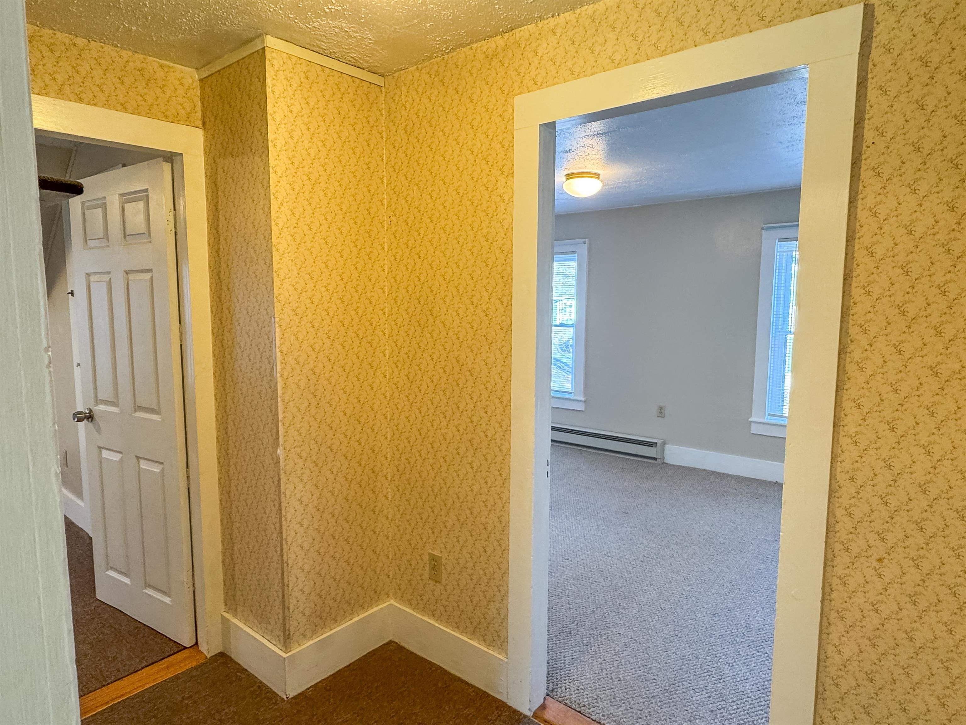 334 Elm Street, Unit 2 Keene, NH 03431 - Photo 3 of 23