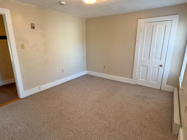 $1,700 | 334 Elm Street, Unit 2, Keene, NH 03431