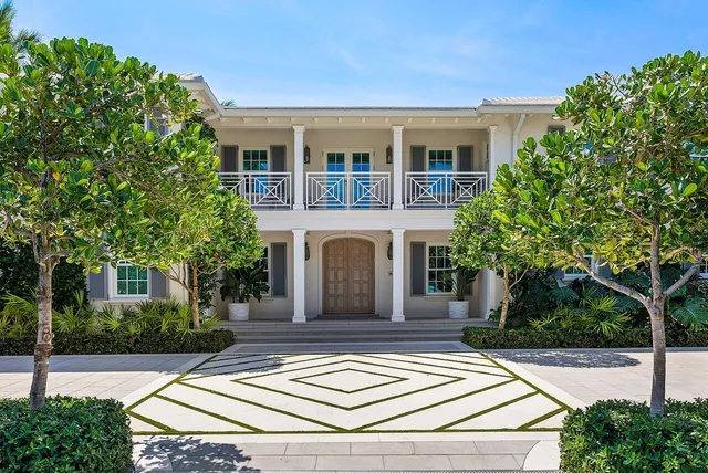 $97,500,000 | 880 South Ocean Boulevard, Palm Beach, FL 33480