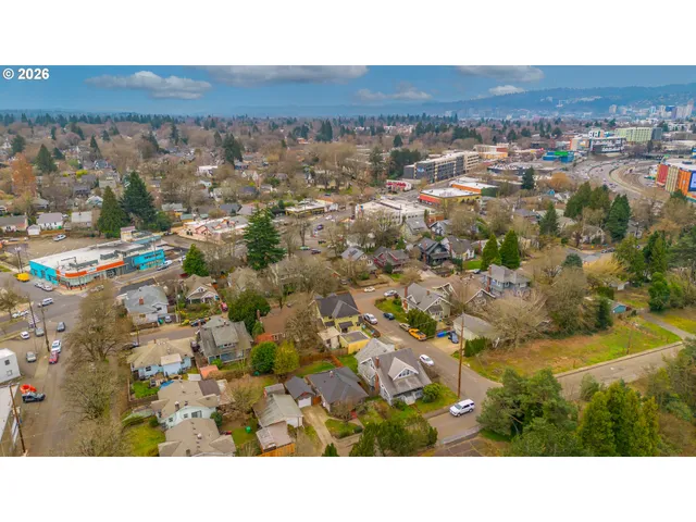 $499,900 | 3424 Northeast Halsey Street, Portland, OR 97232