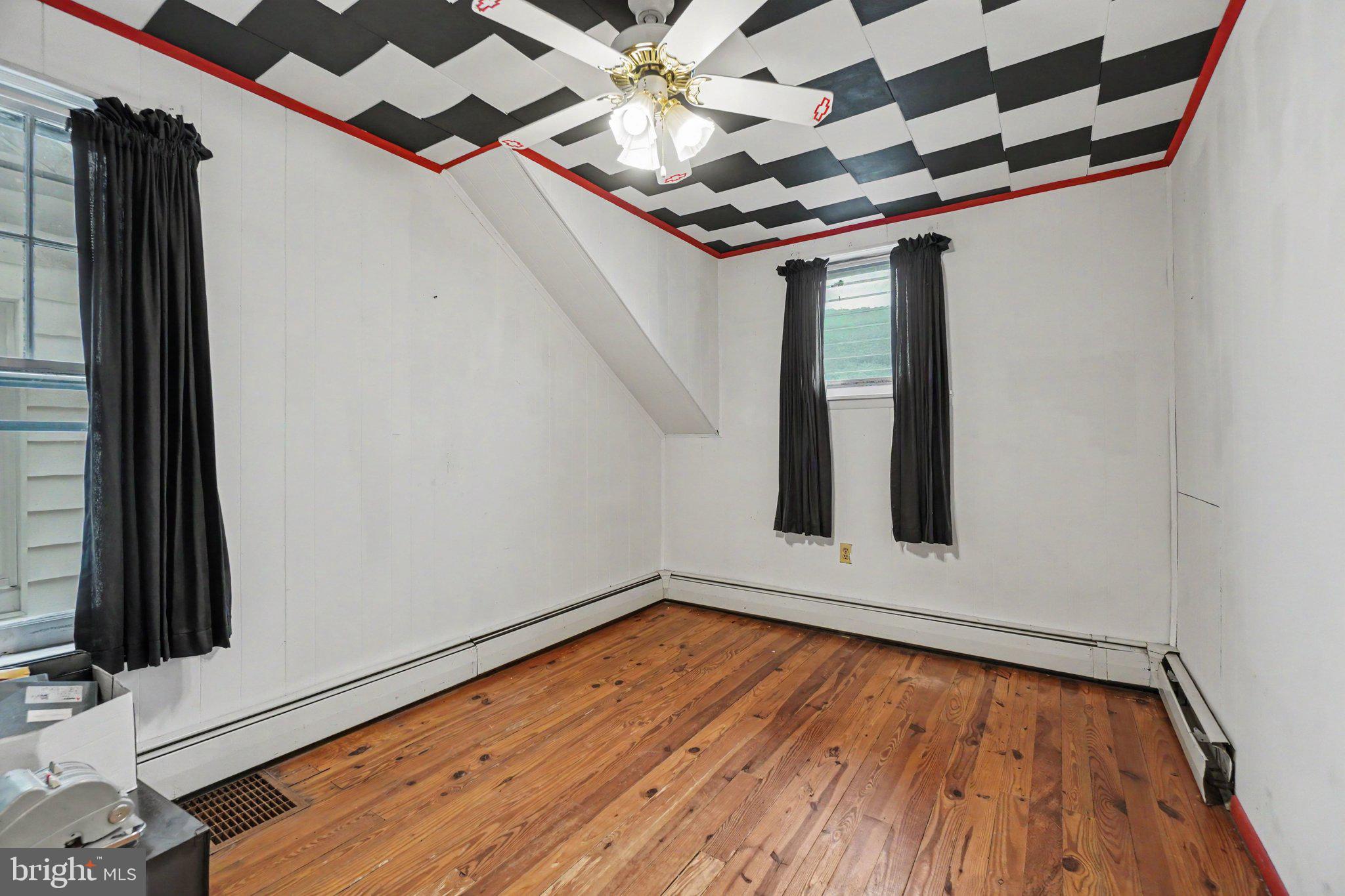209 Main Street Lykens, PA 17048 - Photo 13 of 27