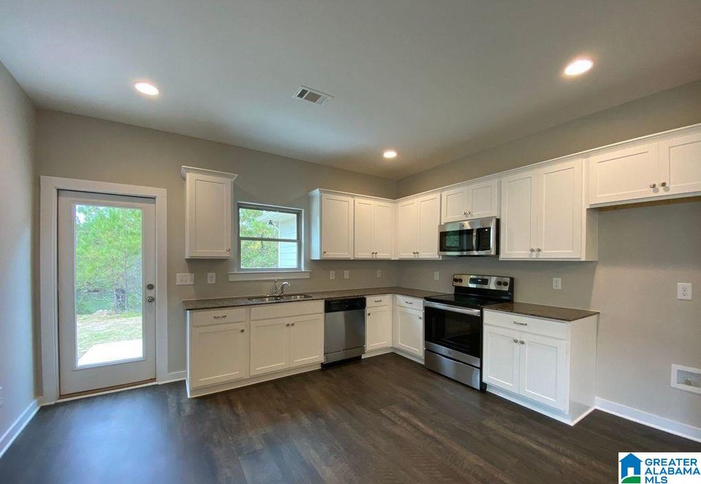 11410 Crimson Ridge Road Brookwood, AL 35444 - Photo 3 of 21