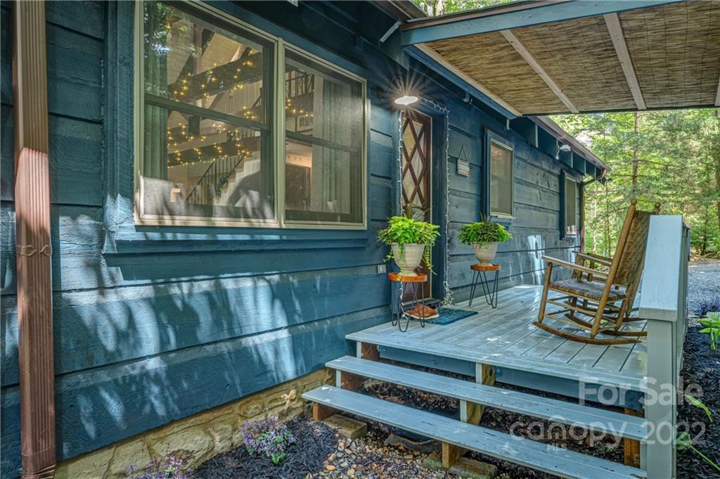 1305 Old Balsam Road Waynesville, NC 28786 - Photo 5 of 42