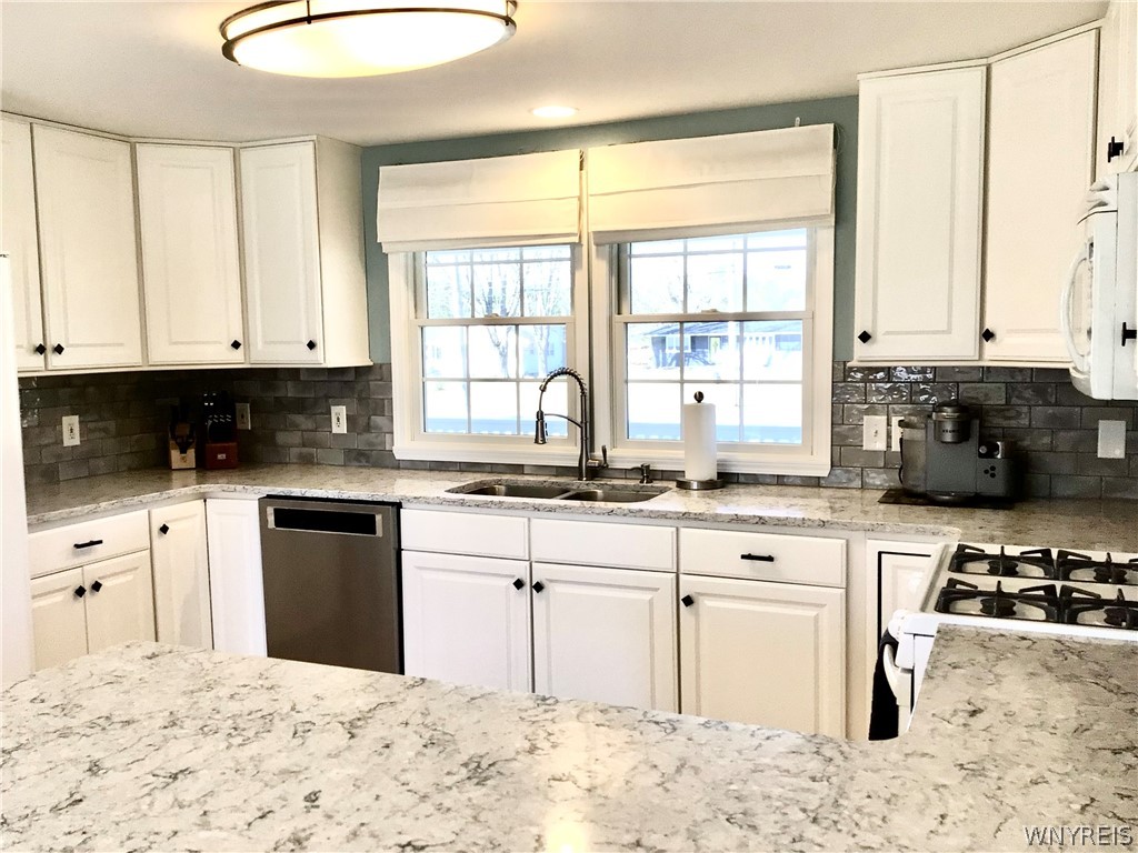 731 Ransom Road Lancaster, NY 14086 - Photo 19 of 50