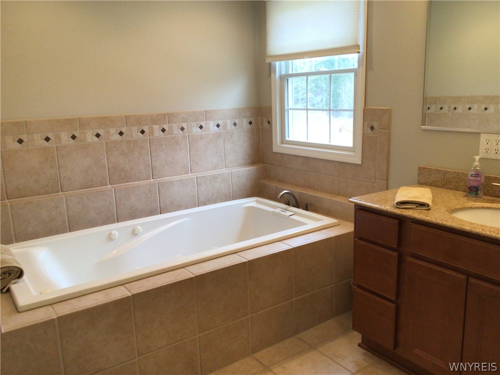 731 Ransom Road Lancaster, NY 14086 - Photo 38 of 50