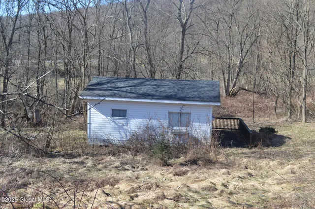 $285,000 | 143 Main Street, Maryland, NY 12155