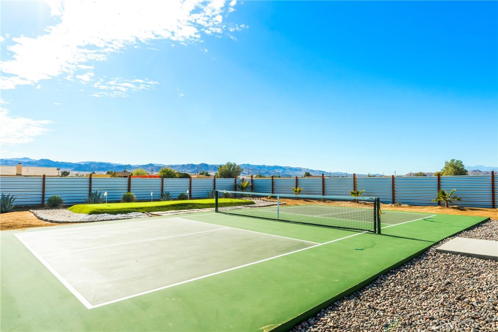 65055 Sun Mesa Road Joshua Tree, CA 92252 - Photo 17 of 45