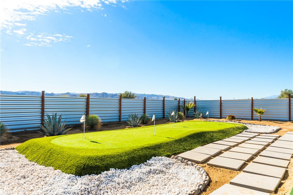 65055 Sun Mesa Road Joshua Tree, CA 92252 - Photo 18 of 45