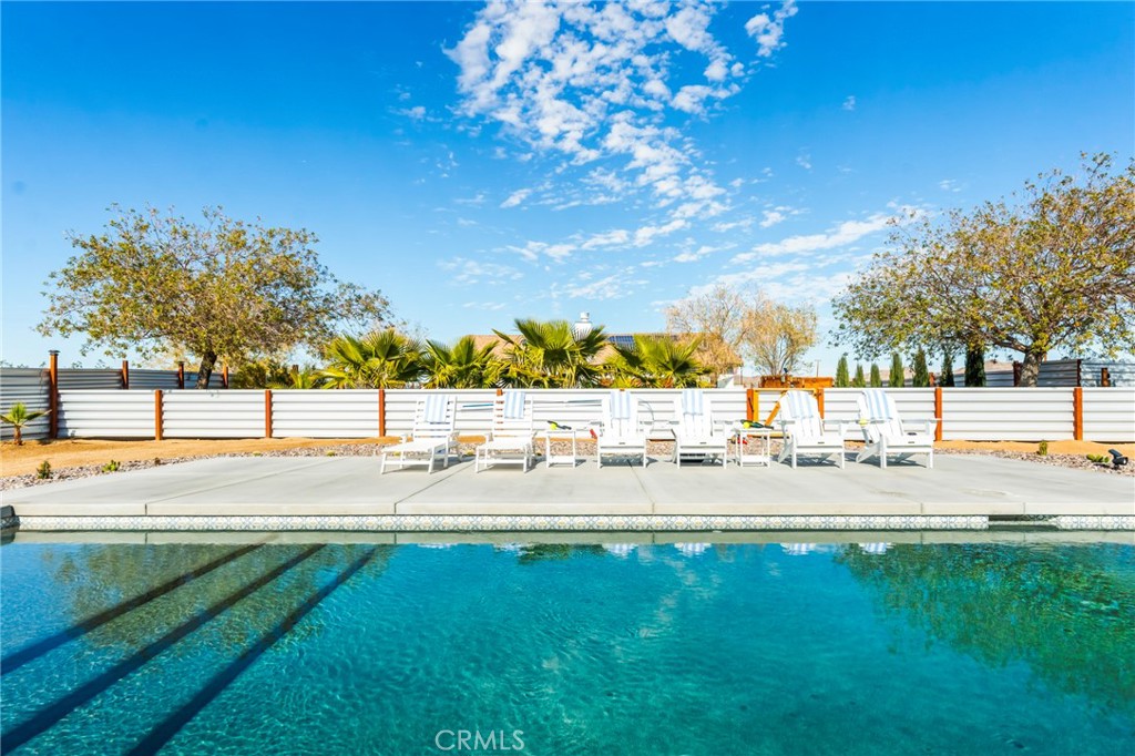 65055 Sun Mesa Road Joshua Tree, CA 92252 - Photo 3 of 45