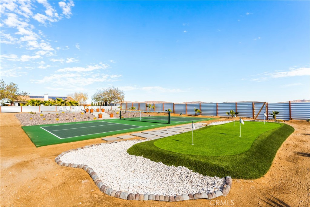 65055 Sun Mesa Road Joshua Tree, CA 92252 - Photo 40 of 45