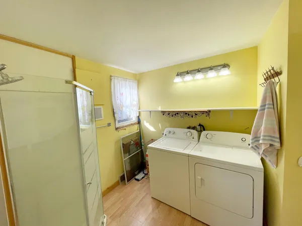 $84,500 | 18 South Spring Avenue, Springfield, MN 56087