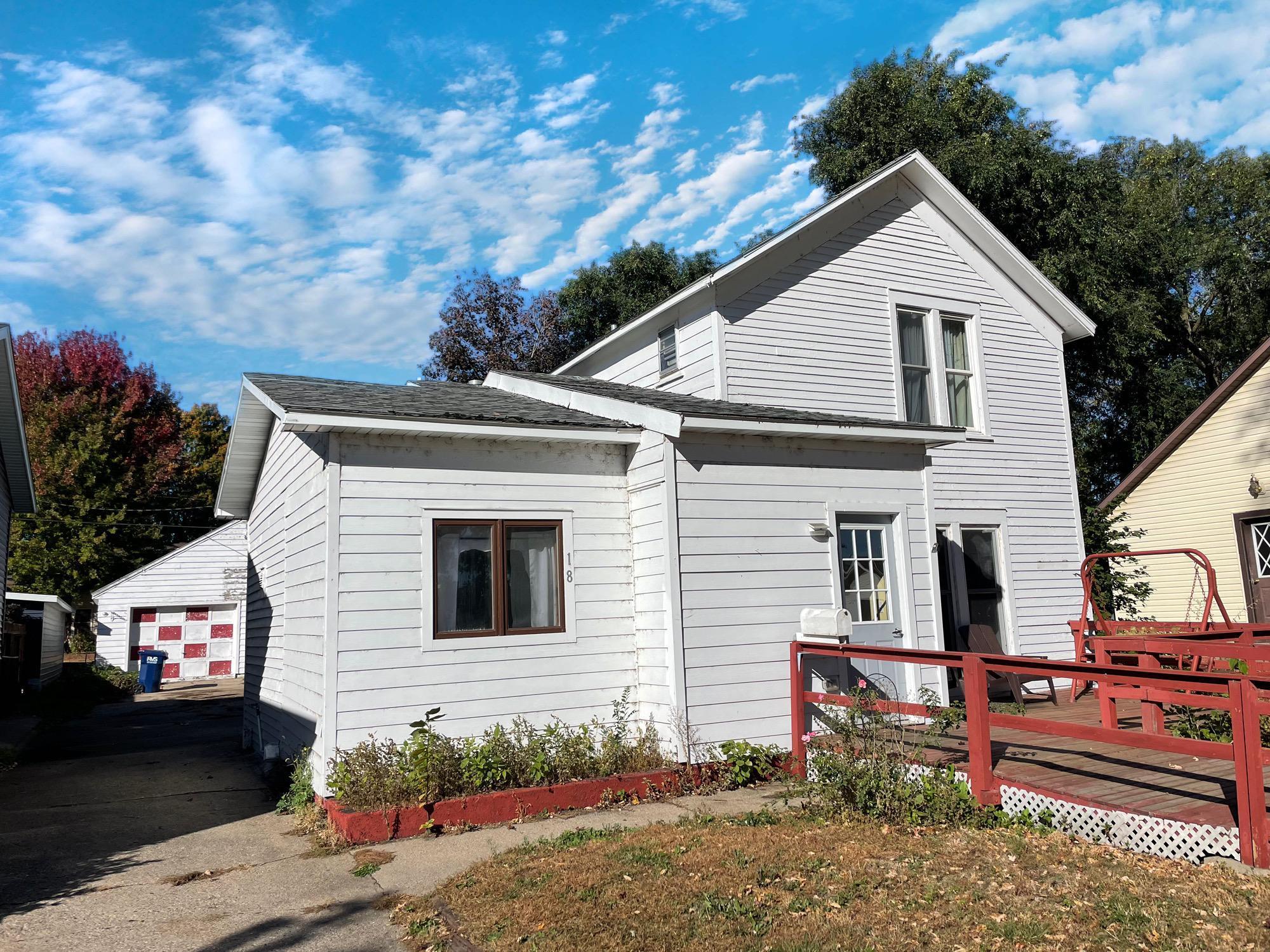 18 South Spring Avenue Springfield, MN 56087 - Photo 2 of 32