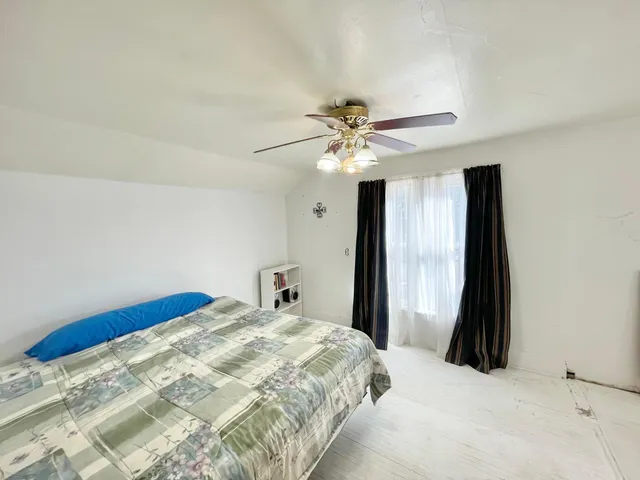 $89,500 | 18 South Spring Avenue, Springfield, MN 56087