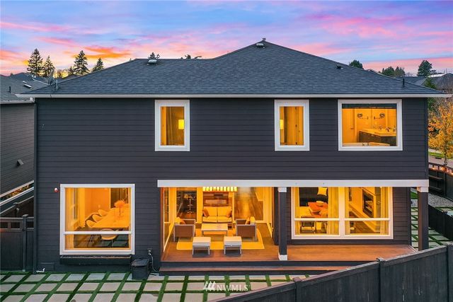 $860,000 | 30606 134th Avenue Southeast, Auburn, WA 98092