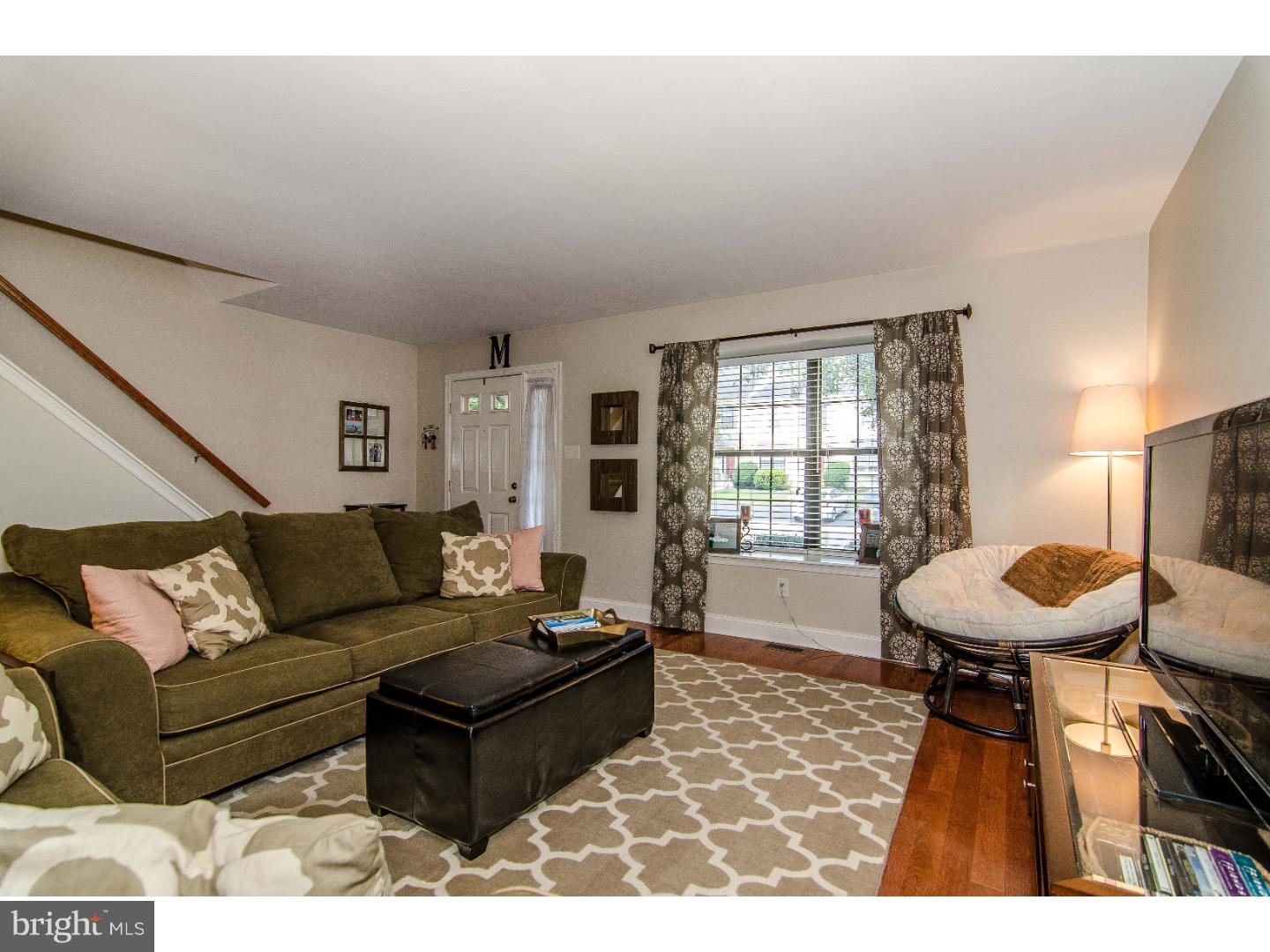305 Scola Road Brookhaven, PA 19015 - Photo 5 of 25 Gallery Image 5