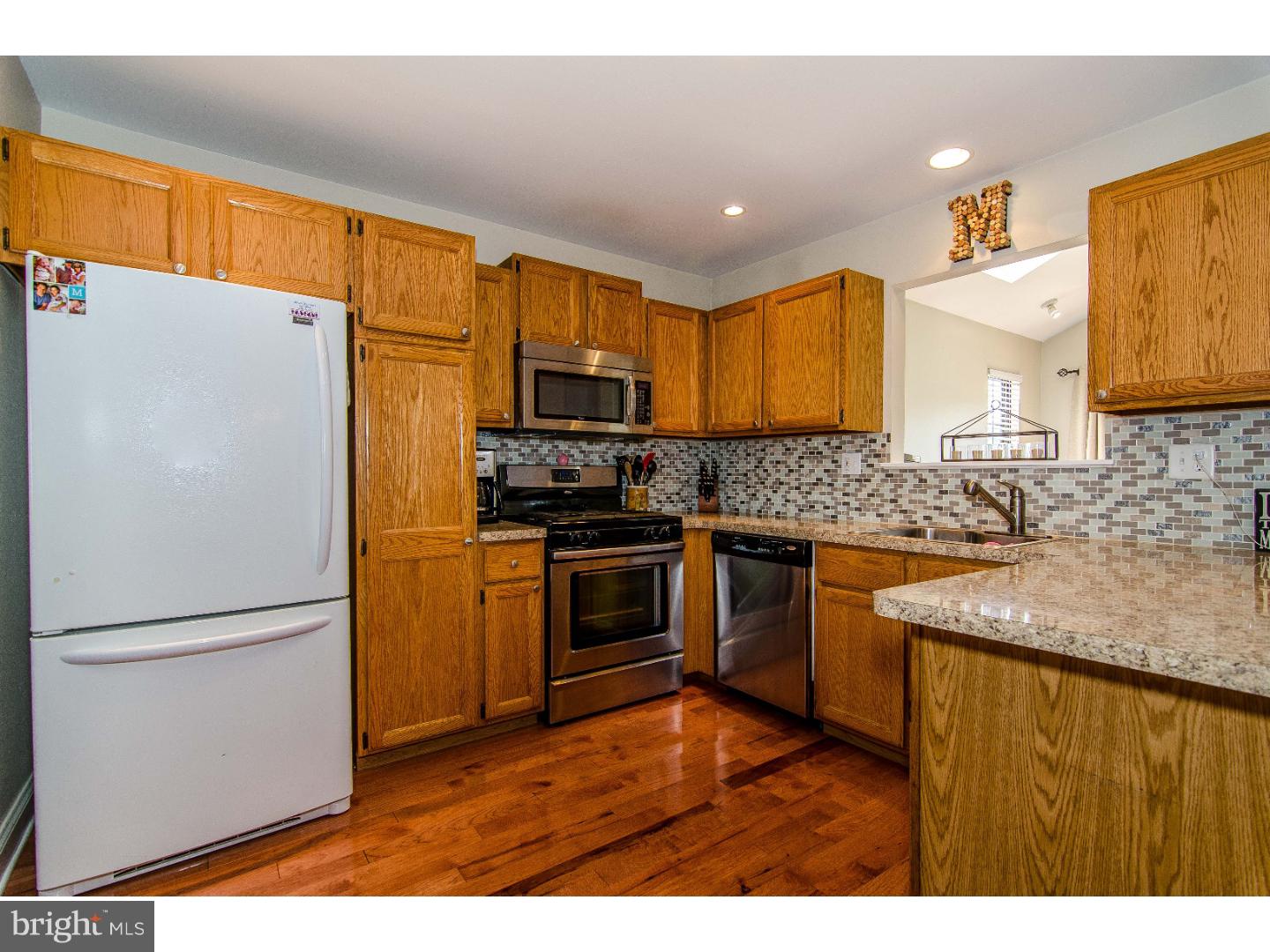 305 Scola Road Brookhaven, PA 19015 - Photo 7 of 25 Gallery Image 7