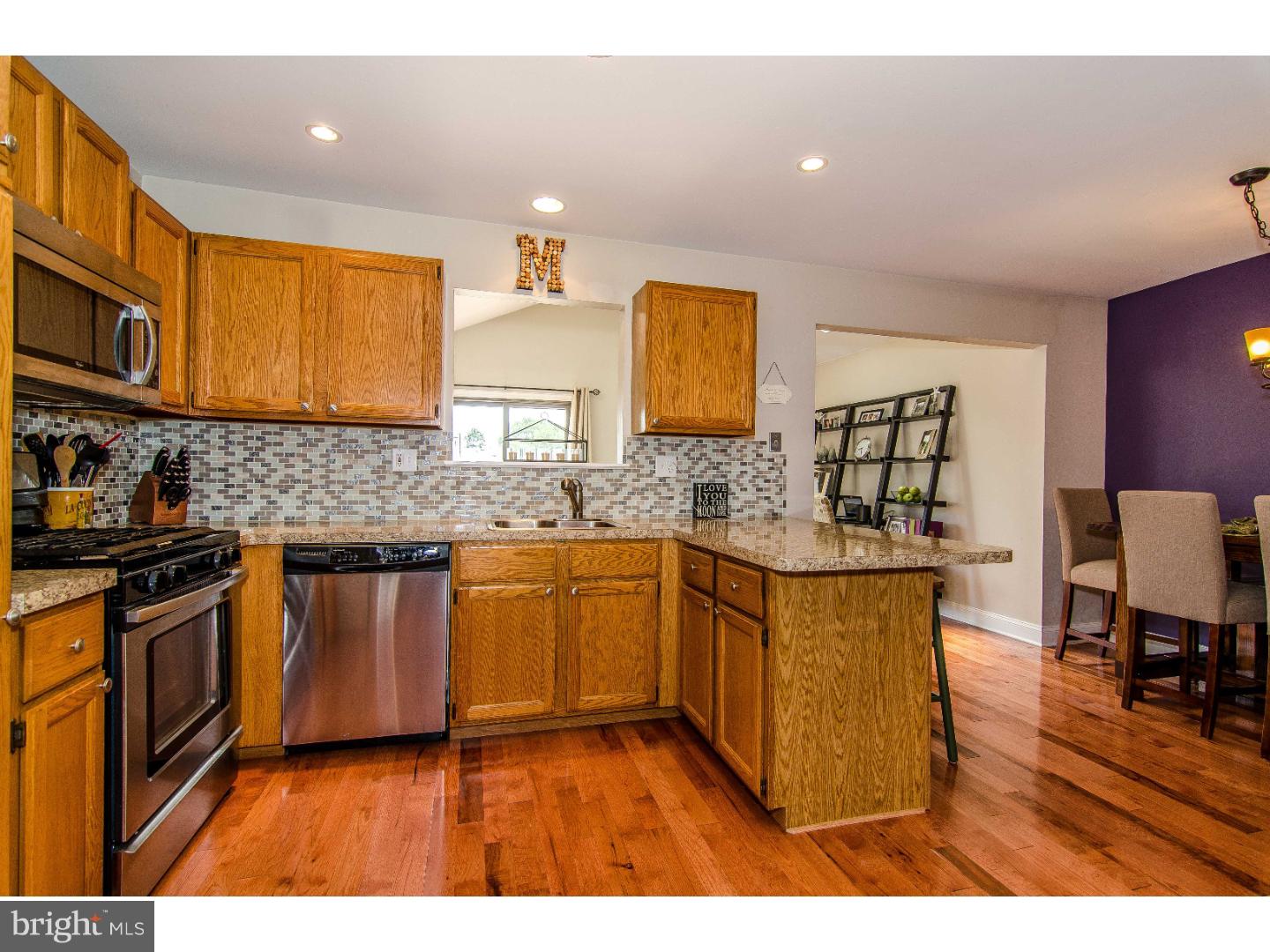 305 Scola Road Brookhaven, PA 19015 - Photo 8 of 25 Gallery Image 8