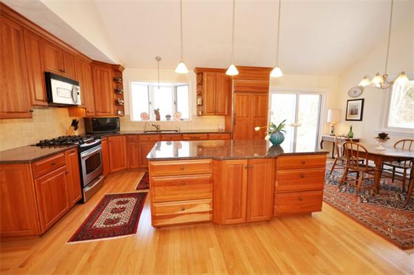 42 Buckmaster Drive Concord, MA 01742 - Photo 2 of 16