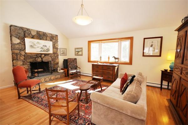 42 Buckmaster Drive Concord, MA 01742 - Photo 3 of 16