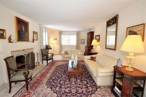42 Buckmaster Drive Concord, MA 01742 - Photo 7 of 16
