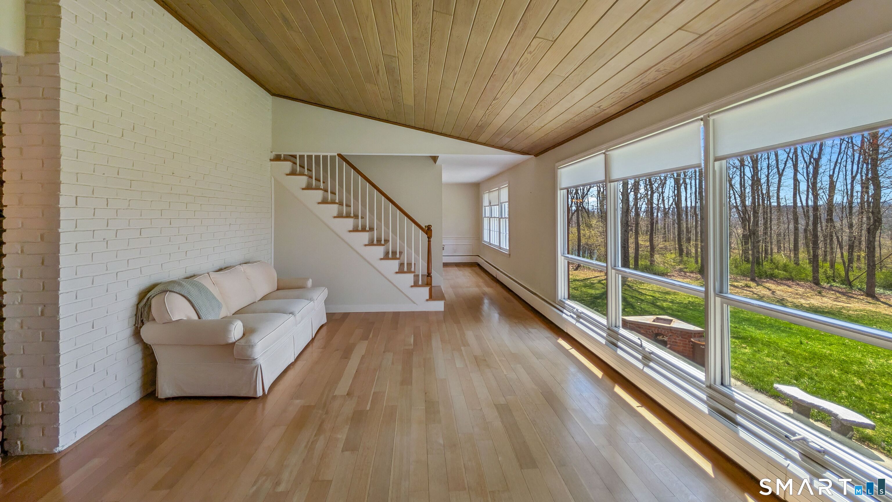 174 SW Road Waterbury, CT 06708 - Photo 2 of 29