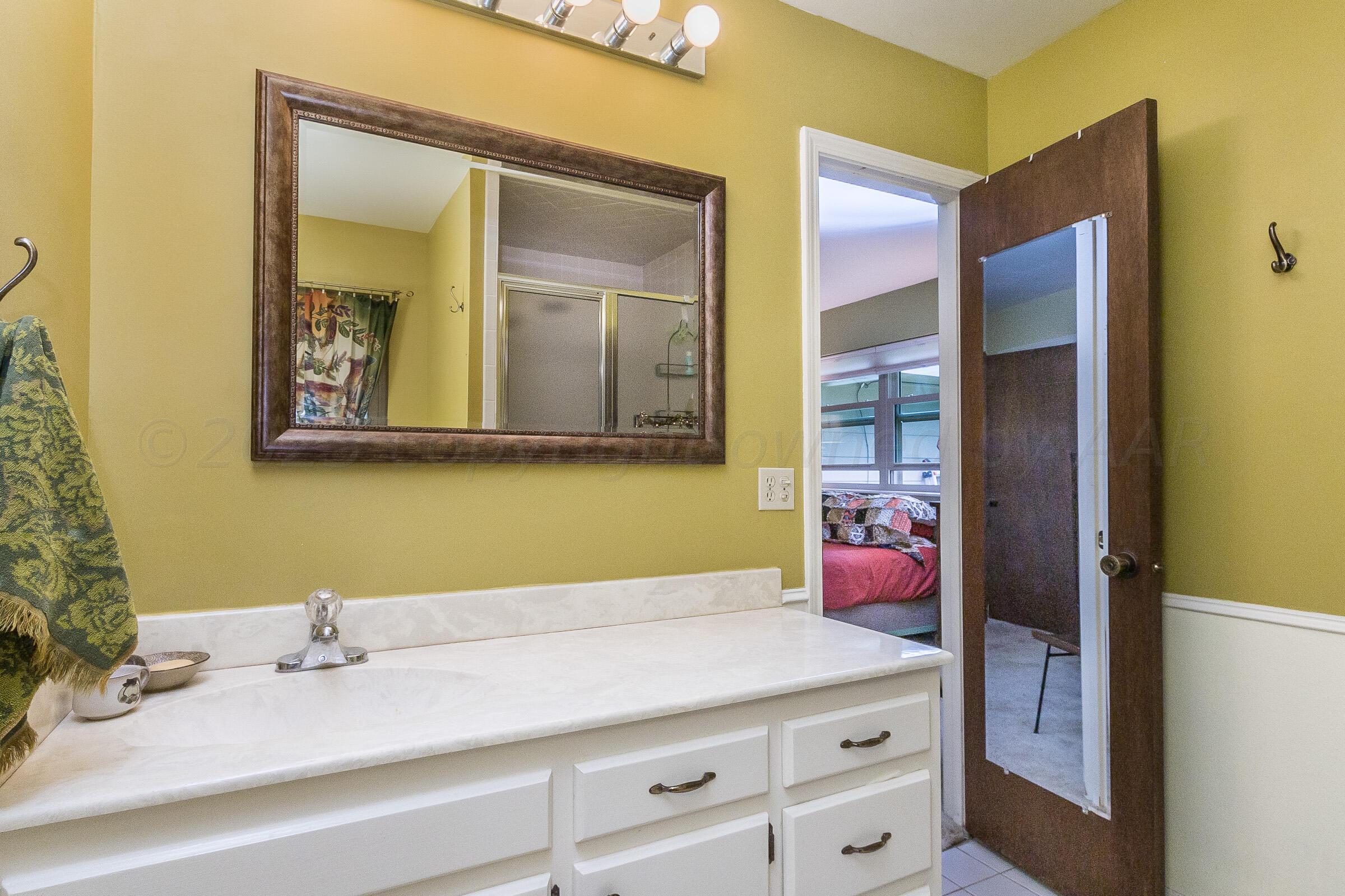 3503 Kileen Drive Amarillo, TX 79109 - Photo 19 of 36 018_Master Bathroom