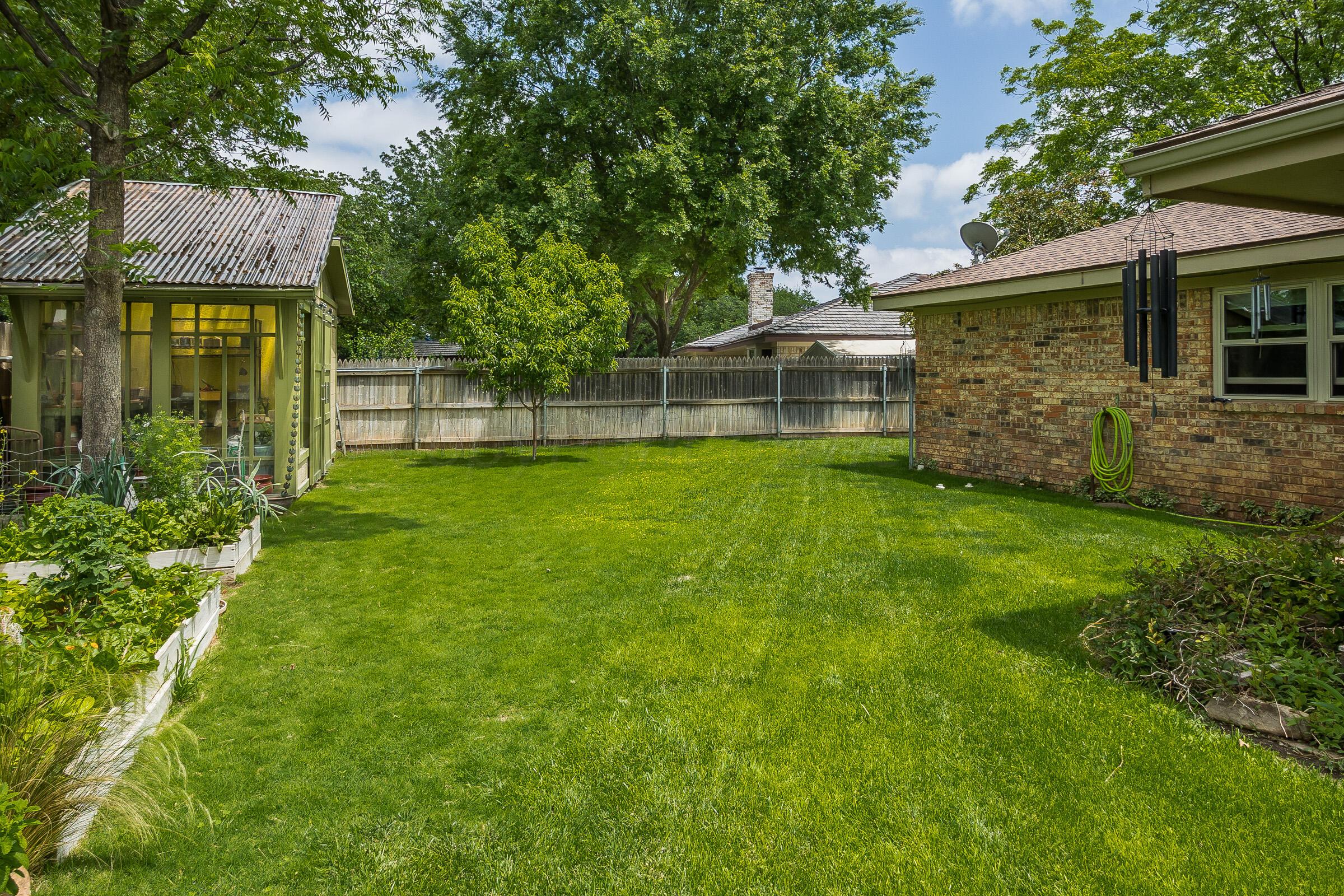 3503 Kileen Drive Amarillo, TX 79109 - Photo 32 of 36 033_Back Yard 2