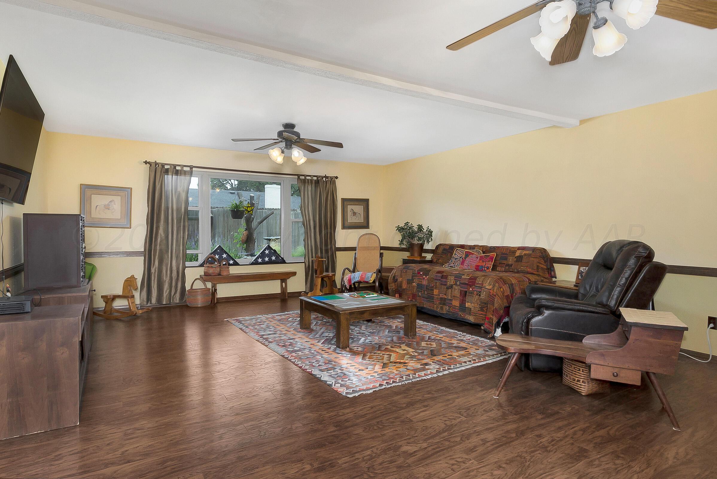 3503 Kileen Drive Amarillo, TX 79109 - Photo 10 of 36 009_Den