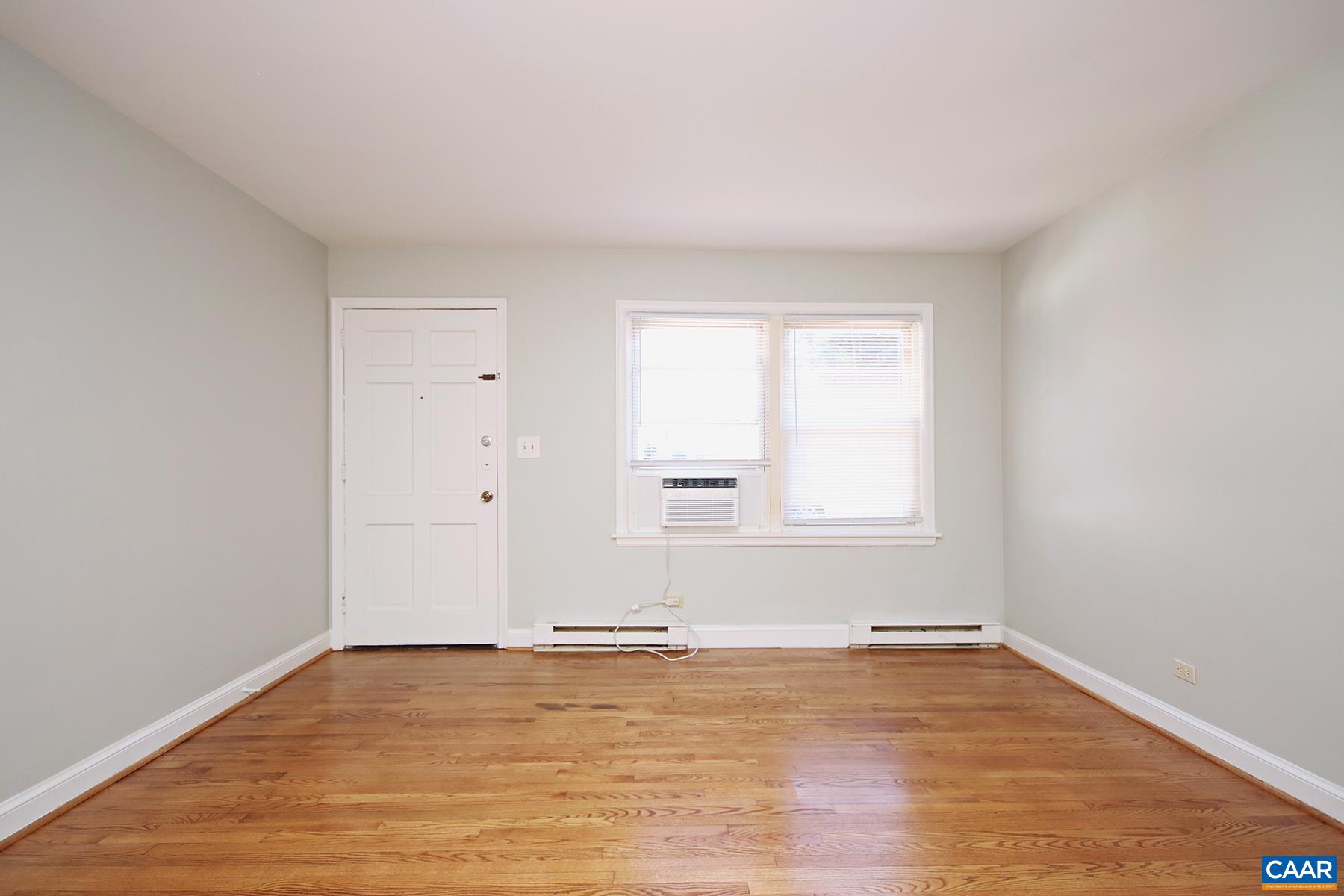 2114 Ivy Road, Unit 11 Charlottesville, VA 22903 - Photo 1 of 9