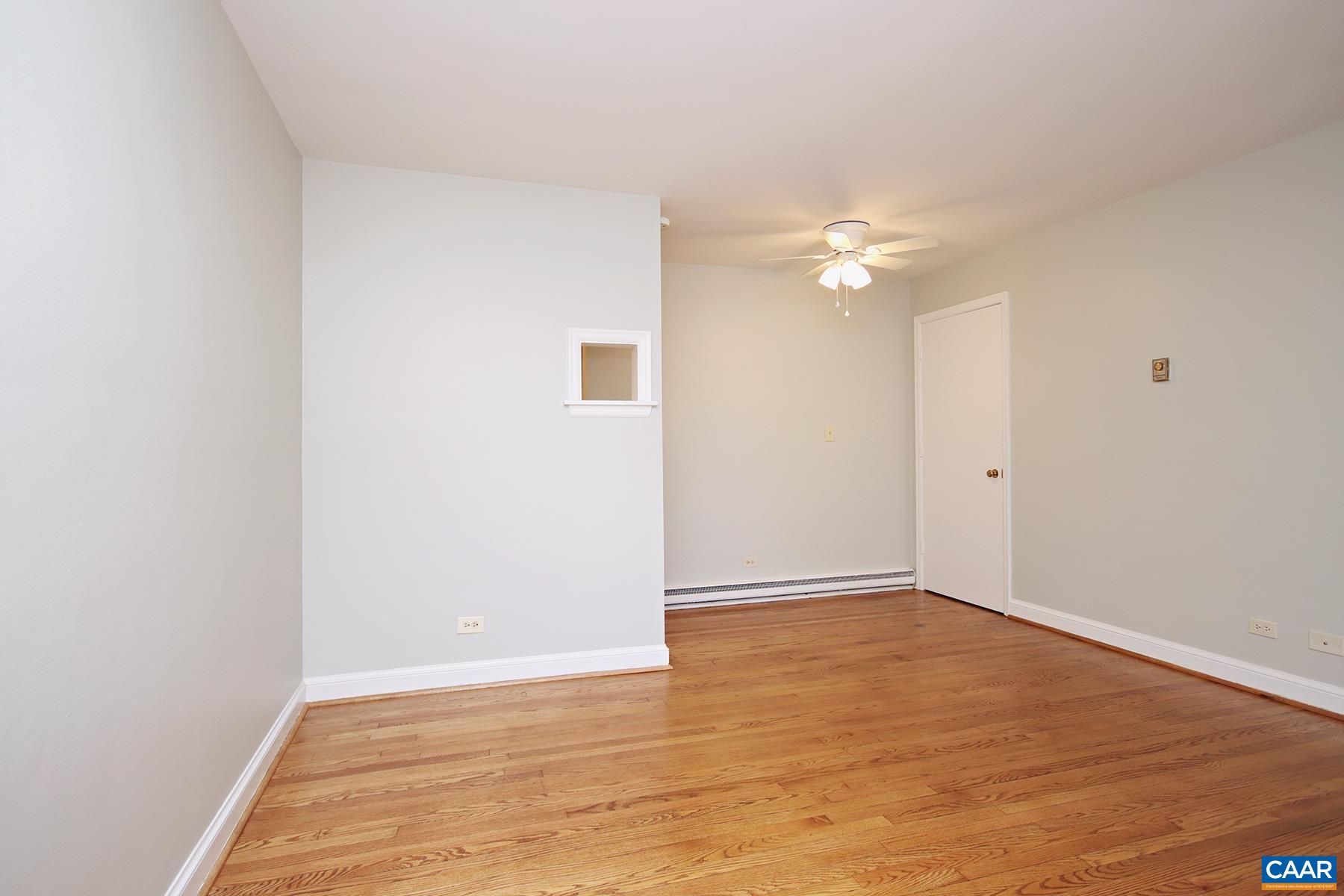 2114 Ivy Road, Unit 11 Charlottesville, VA 22903 - Photo 2 of 9