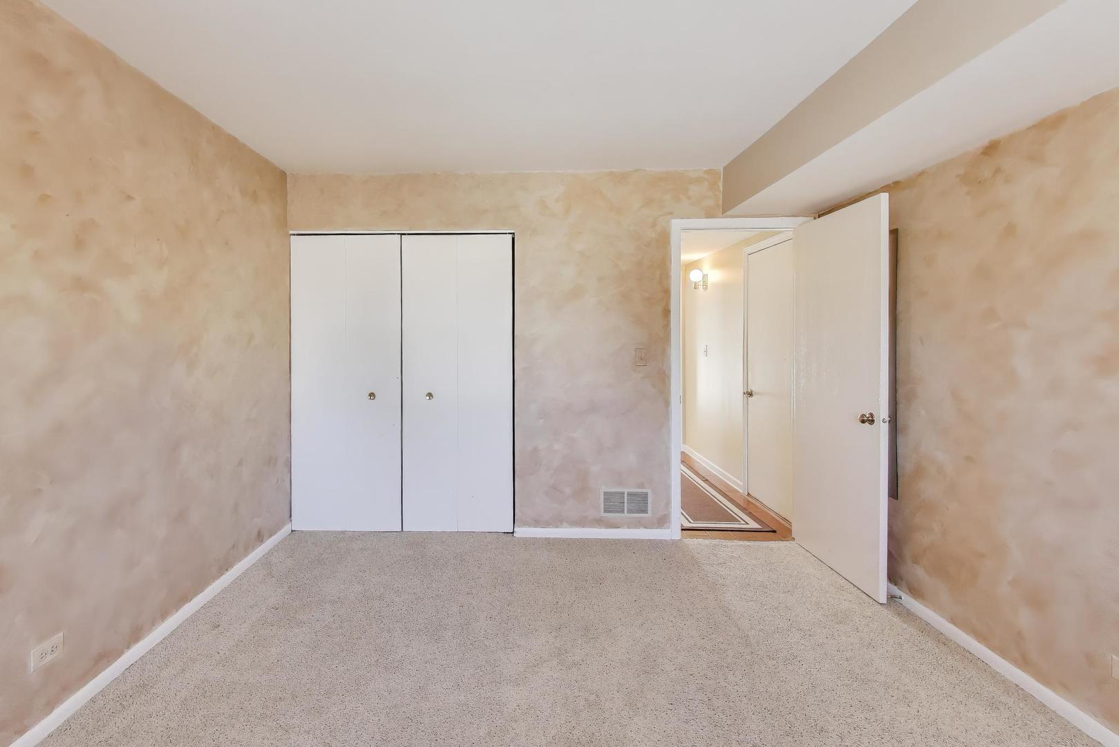 N700 Concord Lane Winfield, IL 60190 - Photo 20 of 31 a view of an empty room