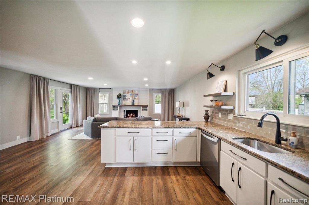 6879 Longwood Road Canton, MI 48187 - Photo 9 of 32 Gallery Image 9