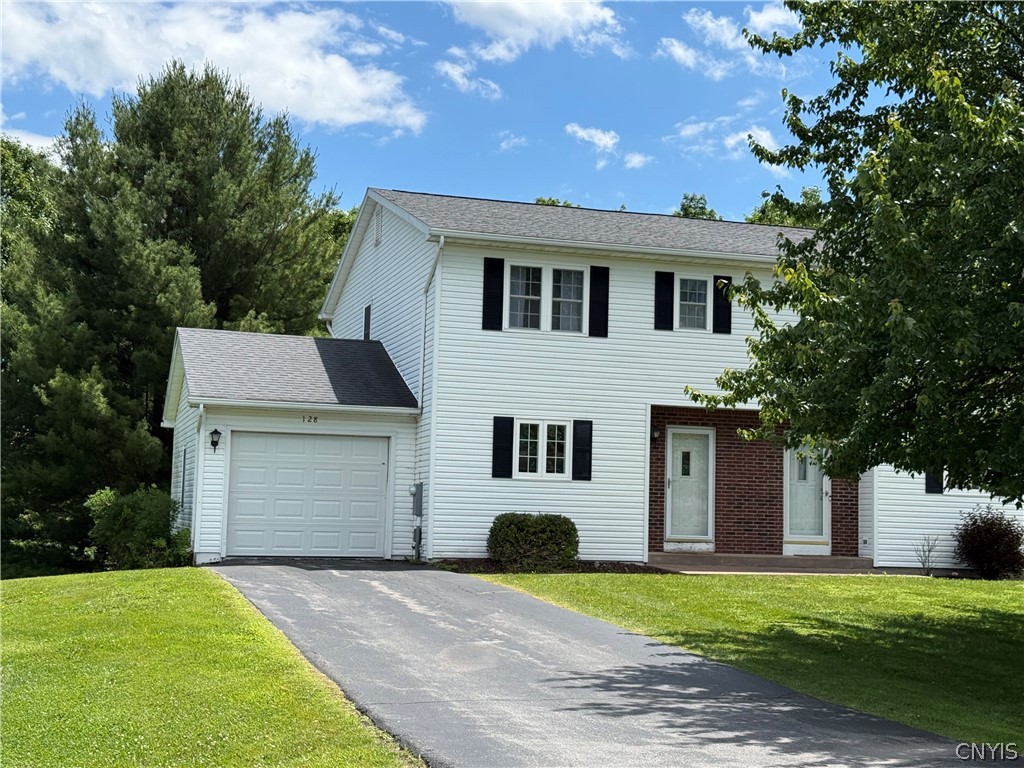 128 Hagan Circle Oneida, NY 13421 - Photo 3 of 23