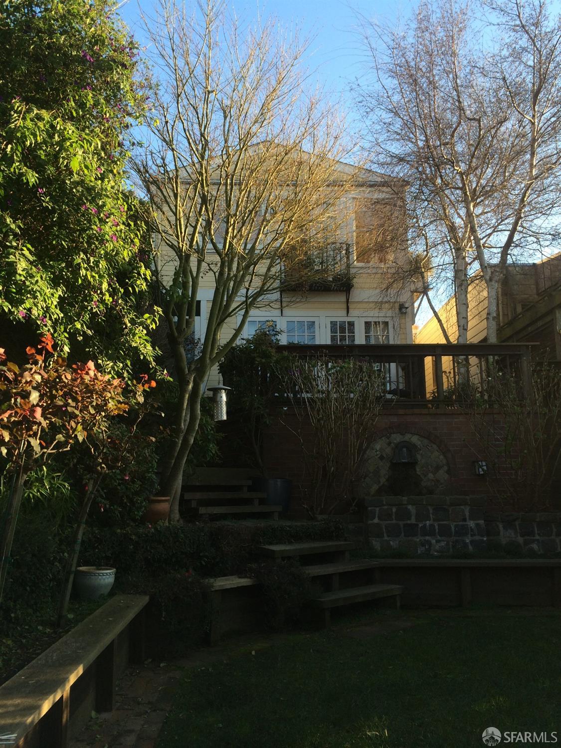 20th Street San Francisco, CA 94114 - Photo 4 of 6 a view of house with garden