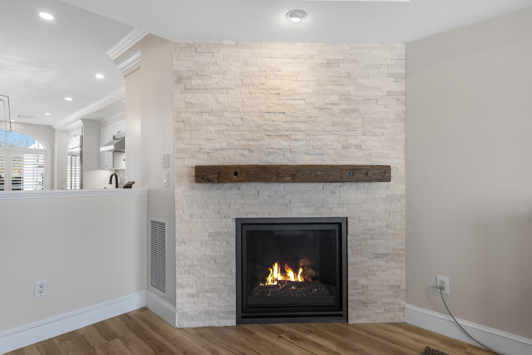 19 Bridge Street, Unit 6 Kittery, ME 03904 - Photo 26 of 53 LaBrie-Media-Photos-60