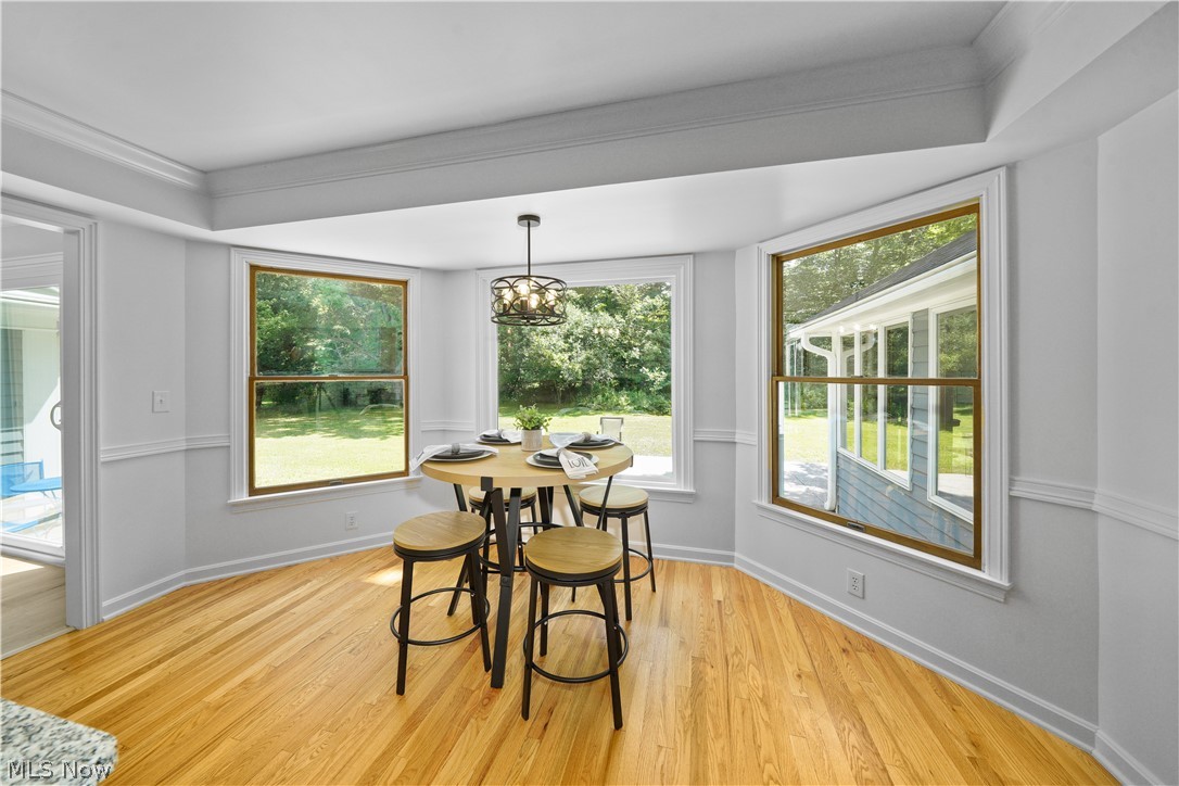 7231 Stow Road Hudson, OH 44236 - Photo 10 of 46 eat in dining area off kitchen.