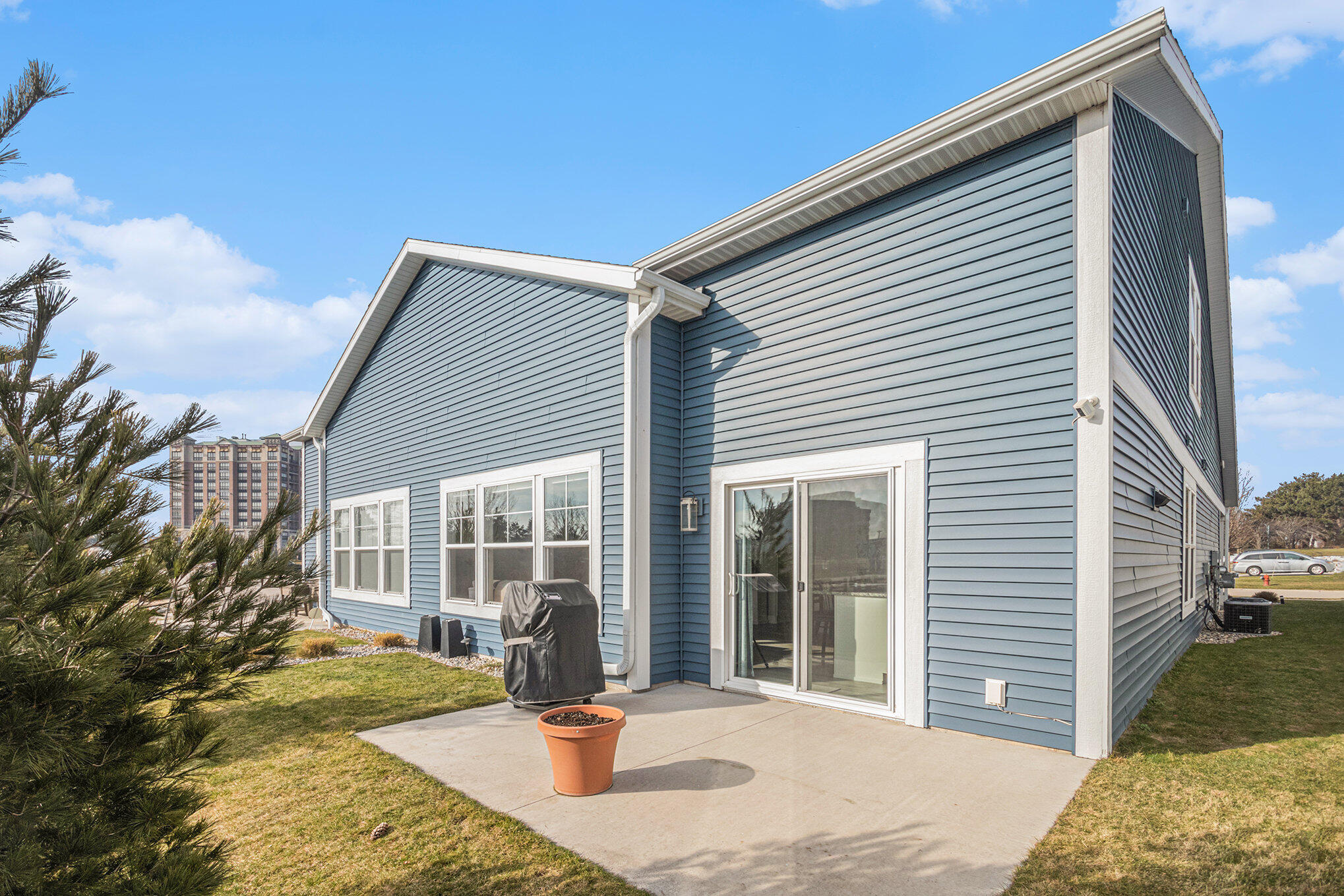 688 Terrace Point Drive Muskegon, MI 49440 - Photo 42 of 52 038_s22a5703