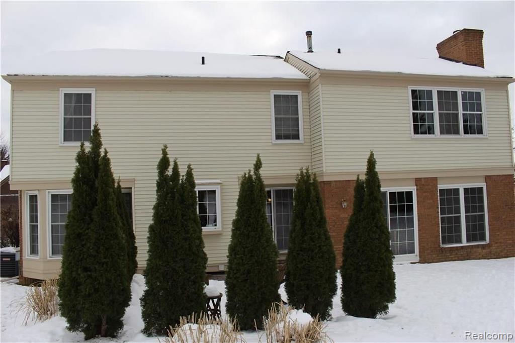 1190 Harvard Drive Rochester Hills, MI 48307 - Photo 3 of 24