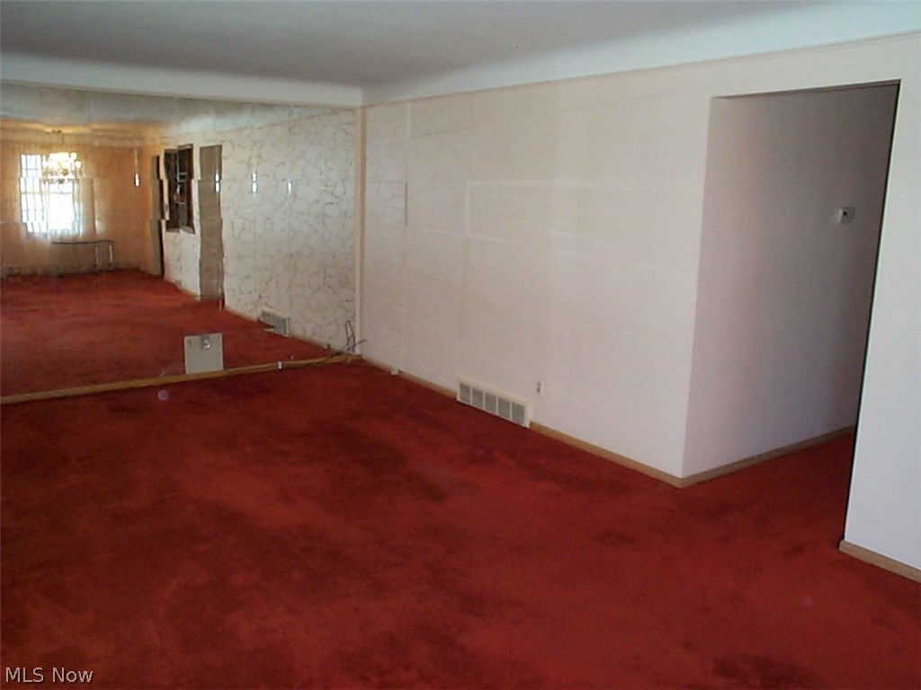 1241 Mayfield Ridge Road Cleveland, OH 44124 - Photo 13 of 28