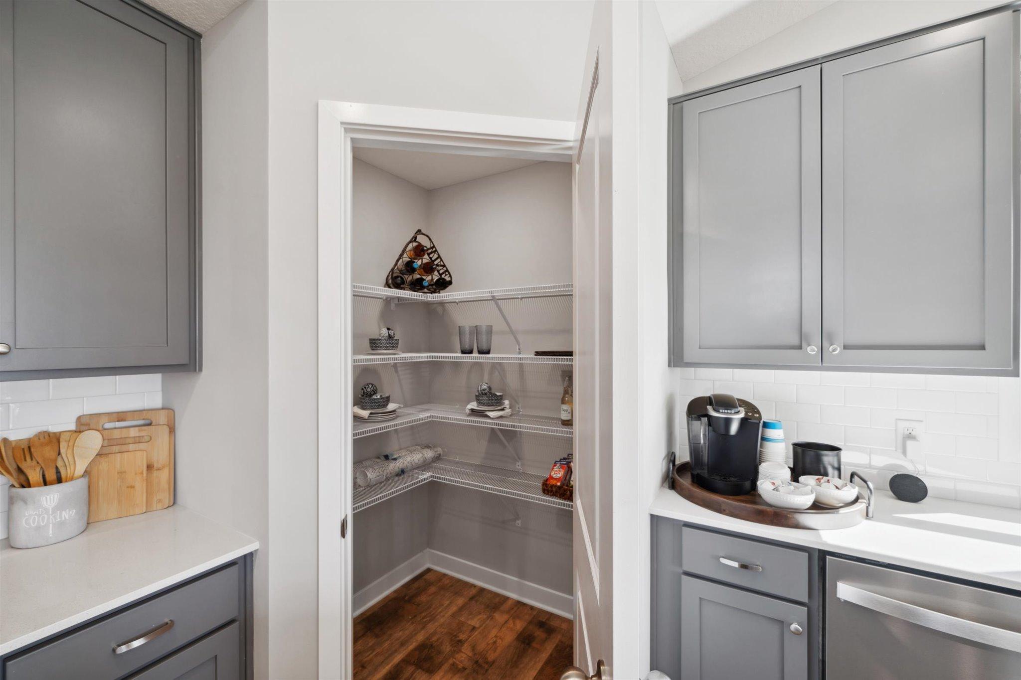 2211 Aragon Drive Shakopee, MN 55379 - Photo 4 of 20