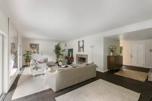 $85,000 | 14 Stirrup Court, East Hampton, NY 11937